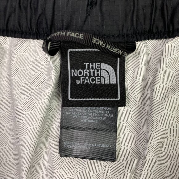 The North Face Black Sweatpants - Picture 9 of 16